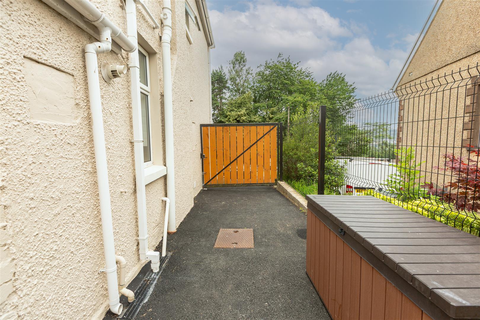 Mansel Road, Bonymaen, Swansea, SA1 7JS